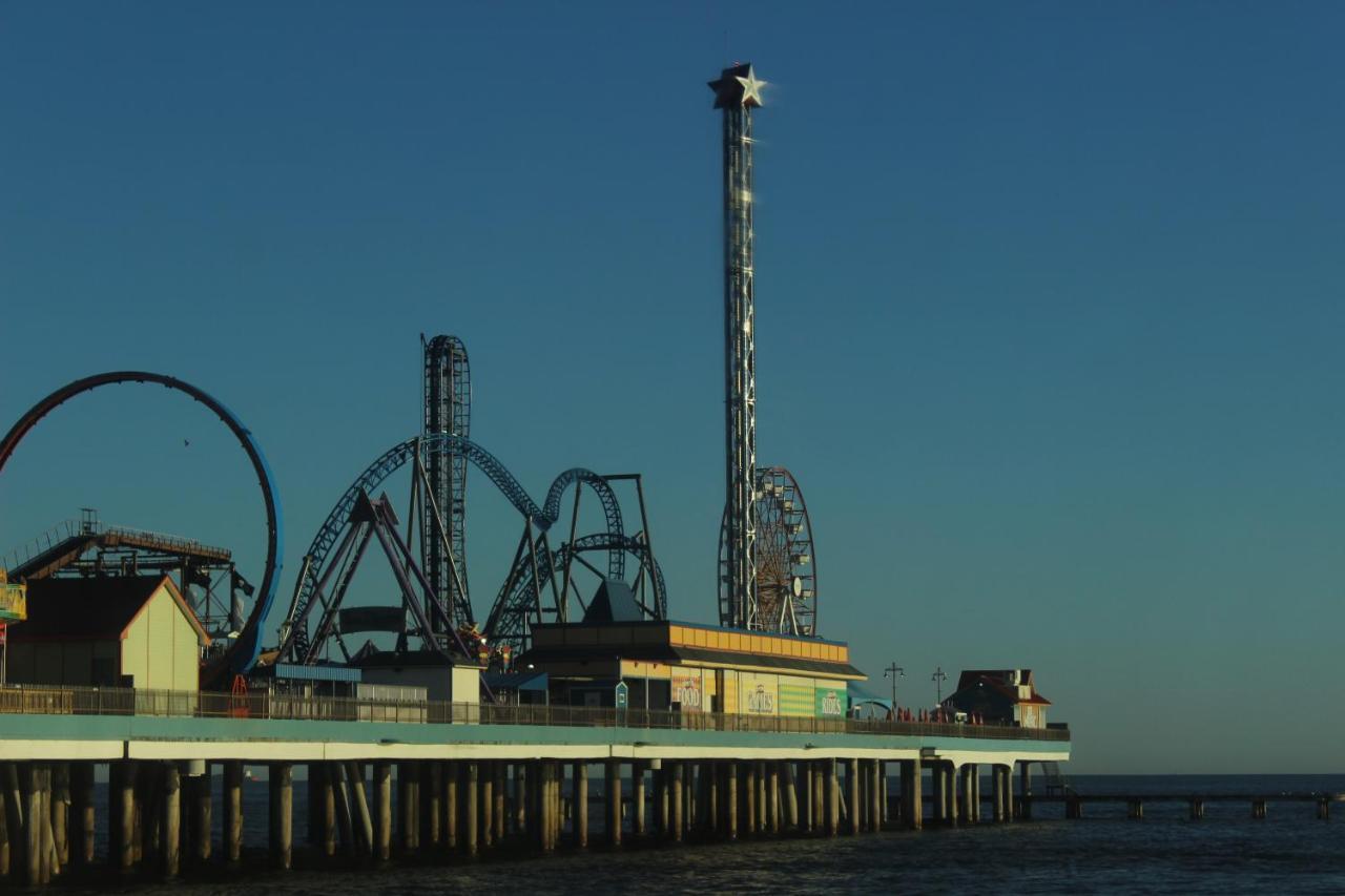Heart Of Galveston Stylish Apt Near Attractions Exteriör bild